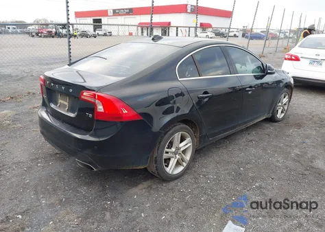 2014 Volvo S60 T5 z USA, uszkodzony, nr VIN YV1612FS5E1291344